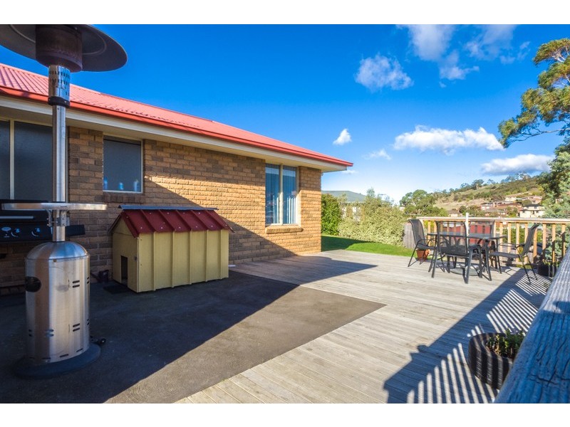 13 Brendan Crescent, Austins Ferry TAS 7011