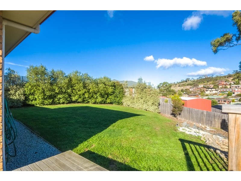 13 Brendan Crescent, Austins Ferry TAS 7011
