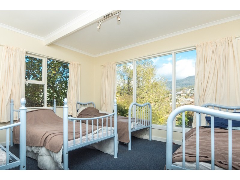 8 Amaroo Road, Austins Ferry TAS 7011