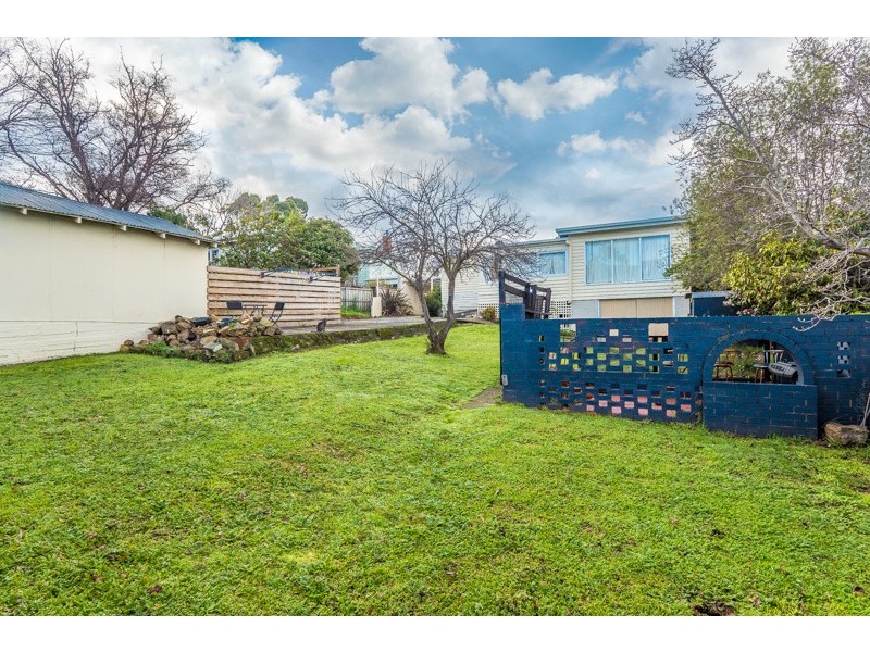 8 Amaroo Road, Austins Ferry TAS 7011
