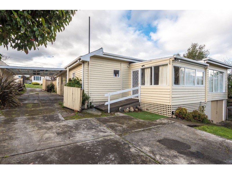 8 Amaroo Road, Austins Ferry TAS 7011