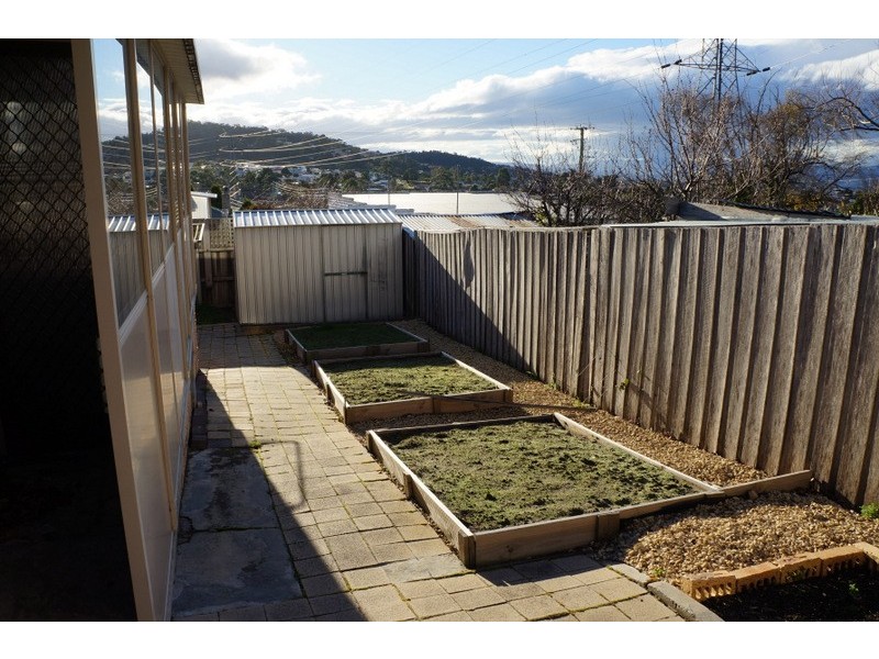 1/1 Bosco Drive, Glenorchy TAS 7010