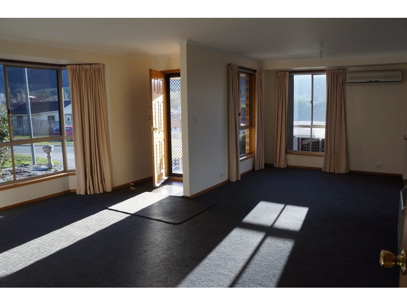 1/1 Bosco Drive, Glenorchy TAS 7010