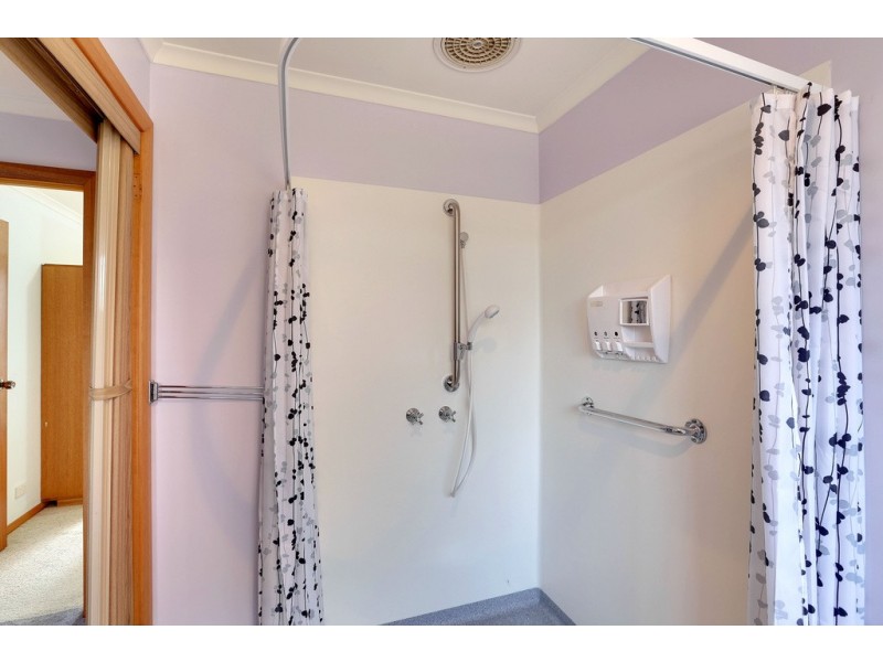 2 Rodman Court, Glenorchy TAS 7010