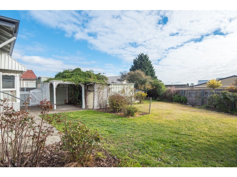 9 Somerton Crescent, Derwent Park TAS 7009