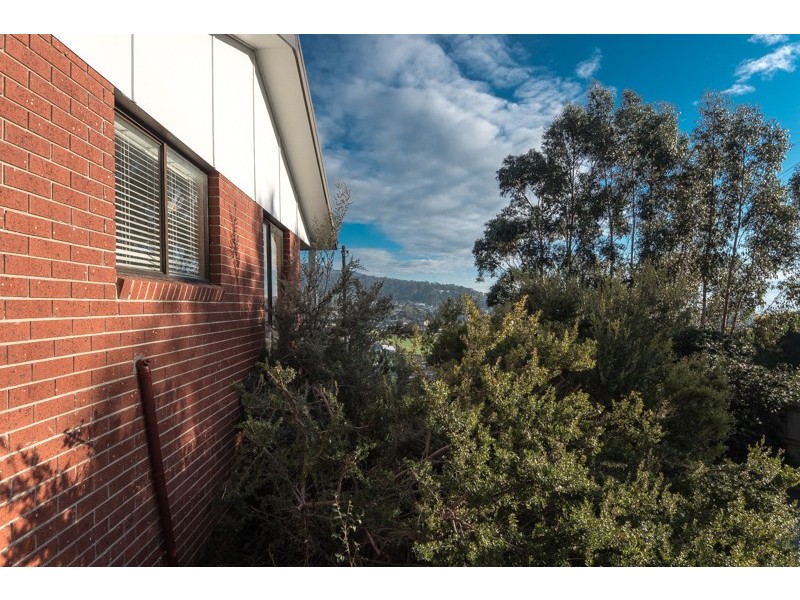 1/3 Bosco Drive, Glenorchy TAS 7010