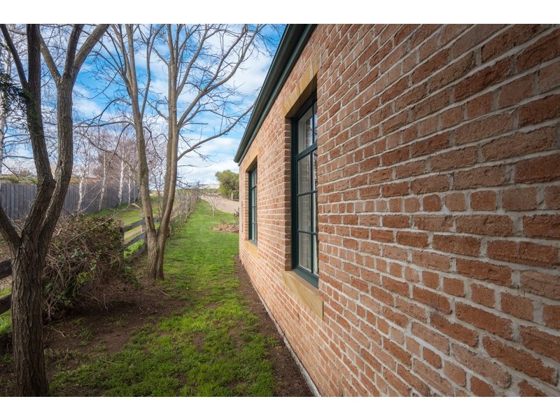 7 St Johns Circle, Richmond TAS 7025