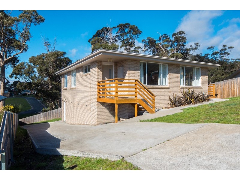 5 Coach Road, Chigwell TAS 7011