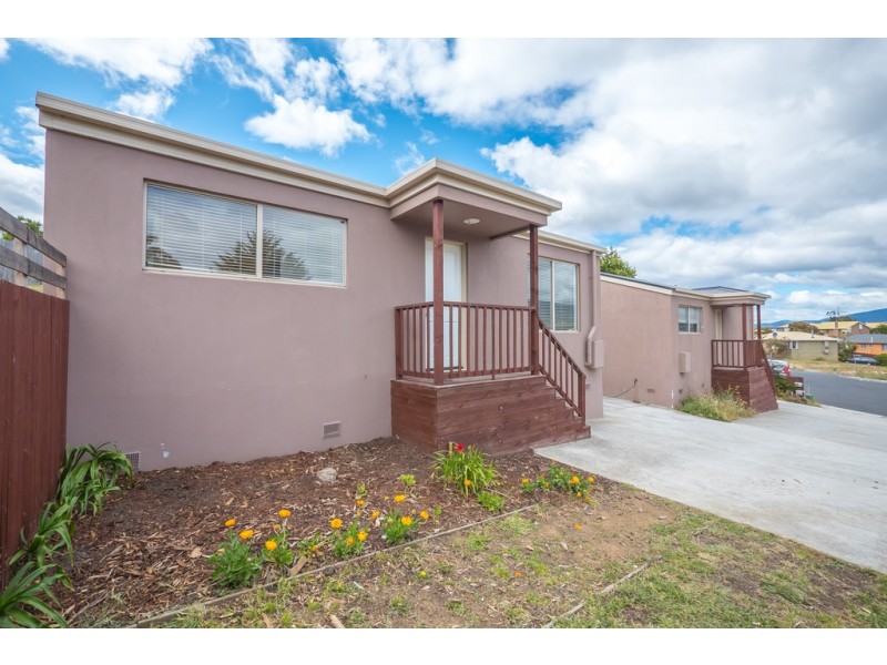 2/5 Aloomba Place, Herdsmans Cove TAS 7030