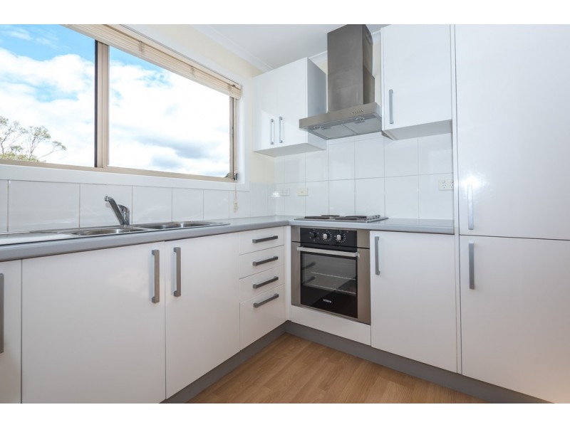 2/5 Aloomba Place, Herdsmans Cove TAS 7030