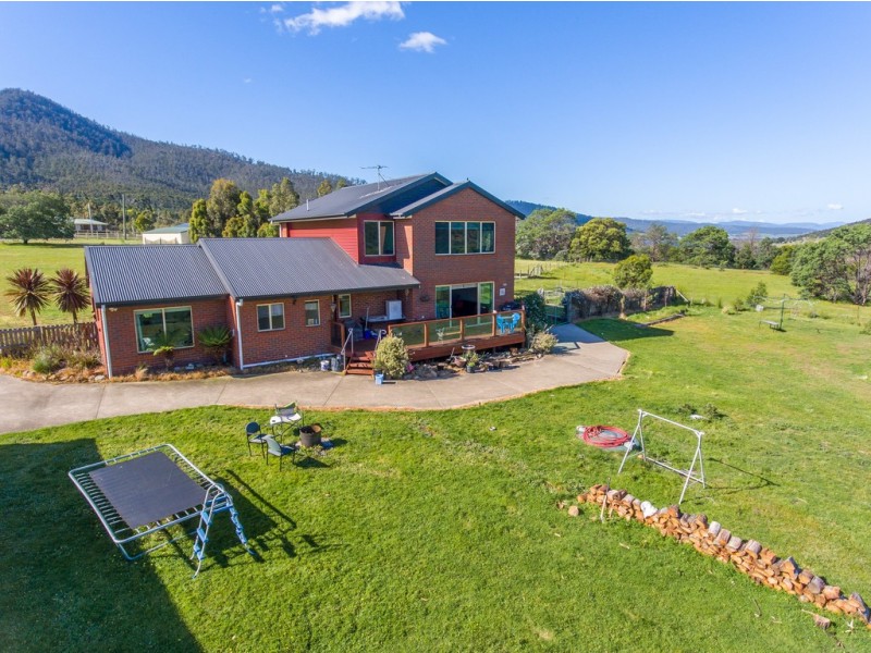 10 Narcissus Avenue, Dromedary TAS 7030