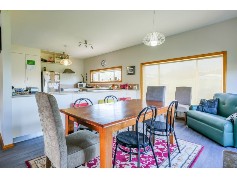 10 Narcissus Avenue, Dromedary TAS 7030