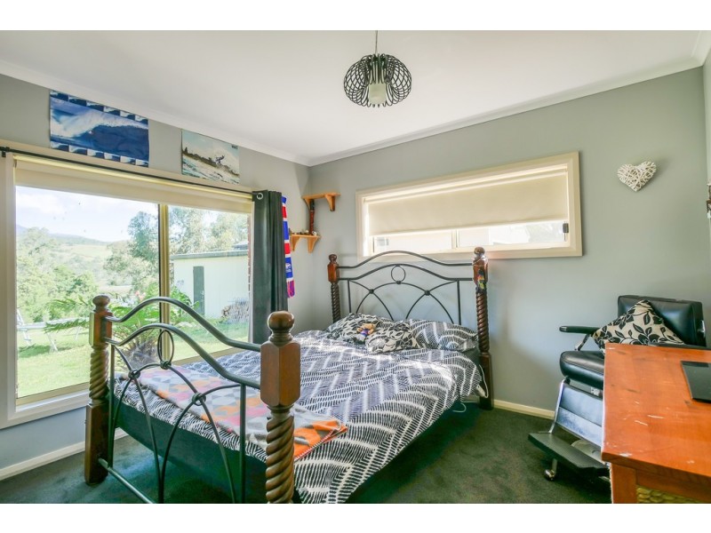 10 Narcissus Avenue, Dromedary TAS 7030