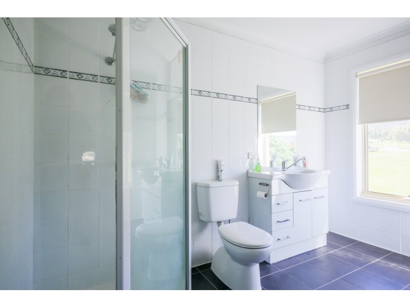 10 Narcissus Avenue, Dromedary TAS 7030