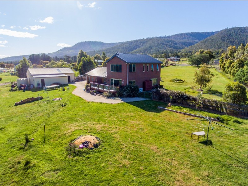 10 Narcissus Avenue, Dromedary TAS 7030