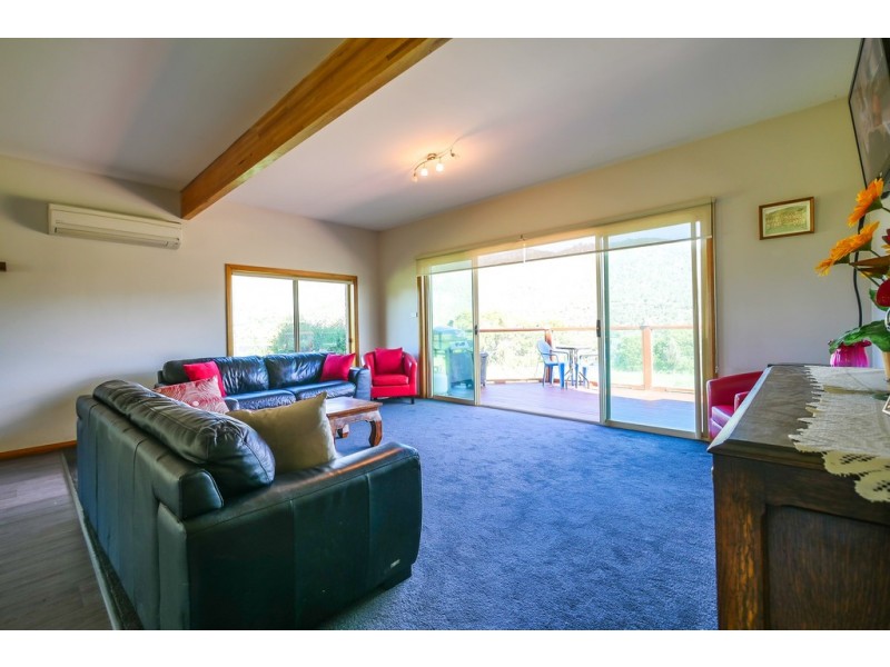 10 Narcissus Avenue, Dromedary TAS 7030