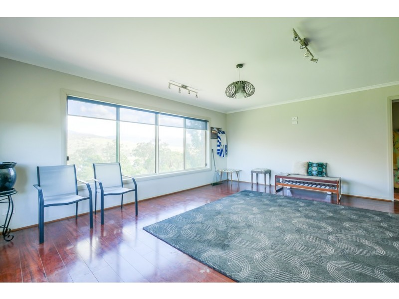10 Narcissus Avenue, Dromedary TAS 7030