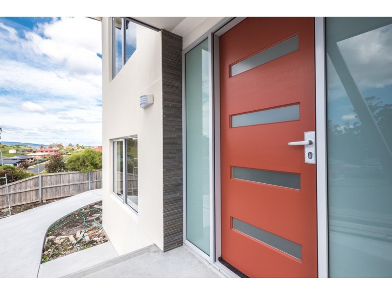 1/151 Branscombe Road, Claremont TAS 7011