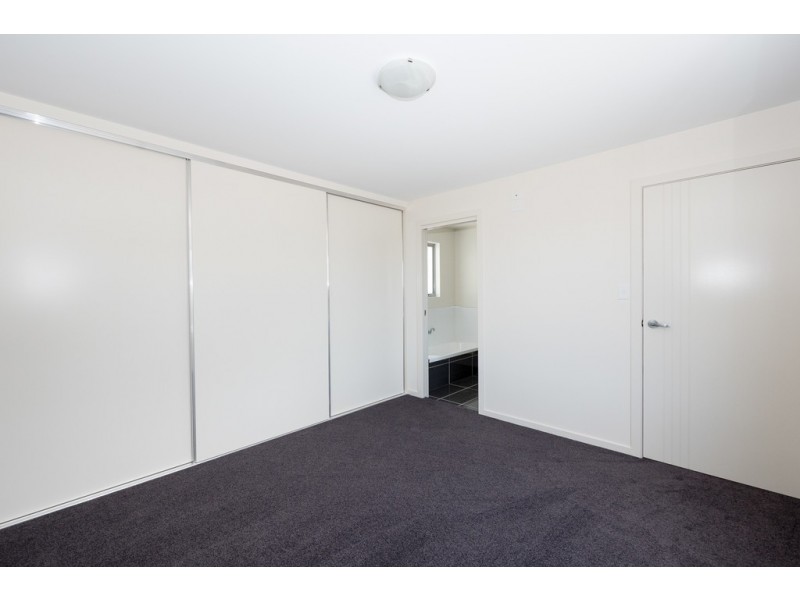 1/151 Branscombe Road, Claremont TAS 7011