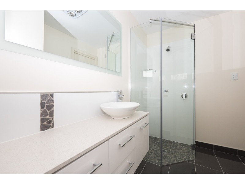 1/151 Branscombe Road, Claremont TAS 7011