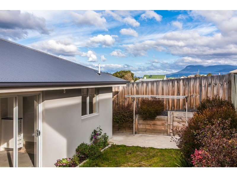 2/24 Joseph Link, Brighton TAS 7030