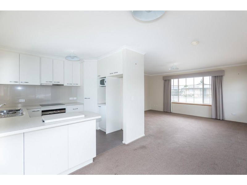 16 Ravensbourne Place, Old Beach TAS 7017