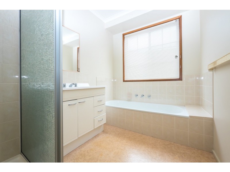 16 Ravensbourne Place, Old Beach TAS 7017
