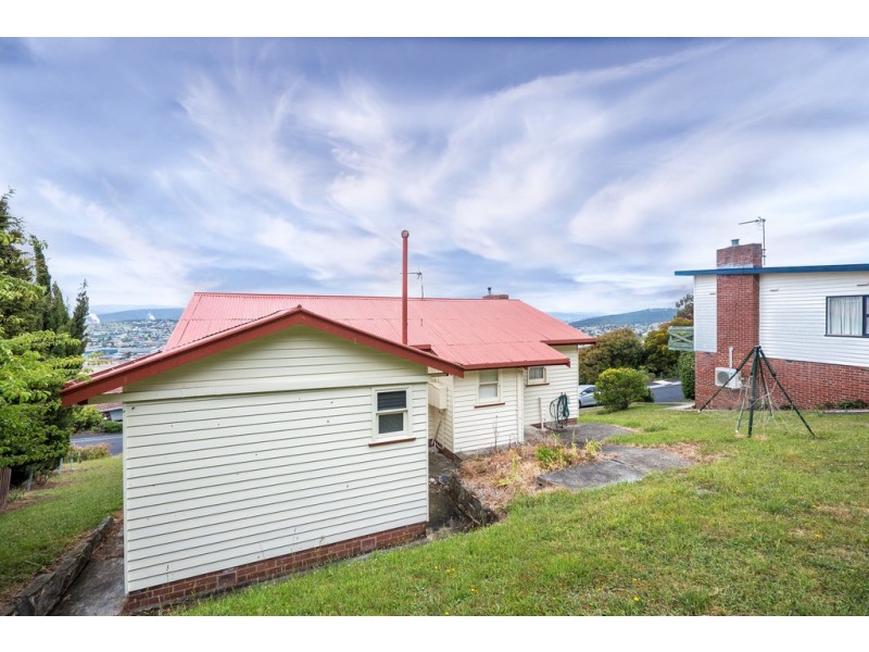 32 Walch Avenue, Moonah TAS 7009