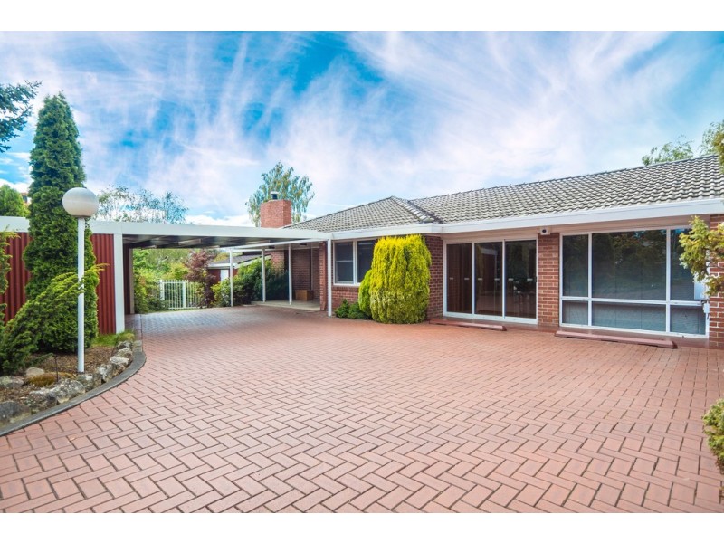 23 Casuarina Crescent, Berriedale TAS 7011