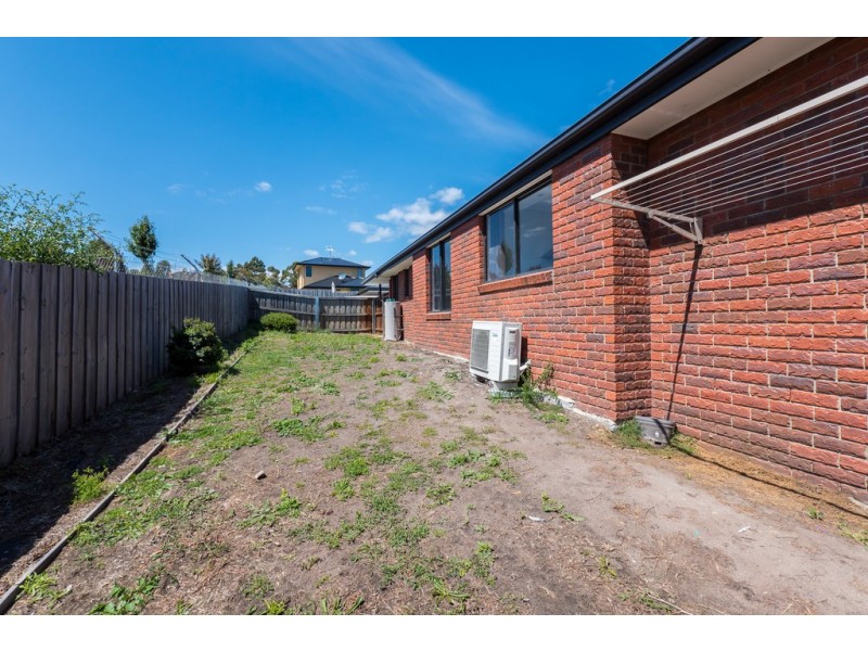 2/303 Main Road, Austins Ferry TAS 7011