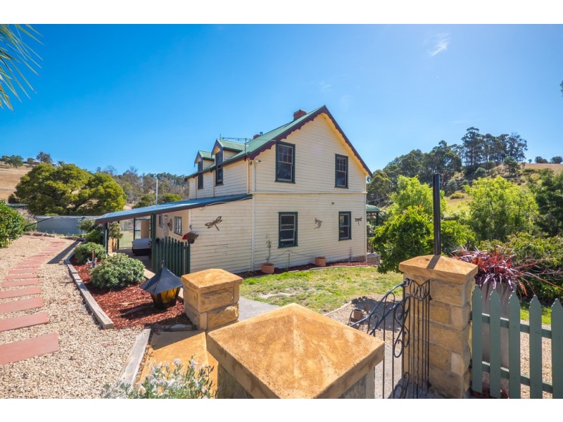 319 Ironstone Gully Road, Lachlan TAS 7140