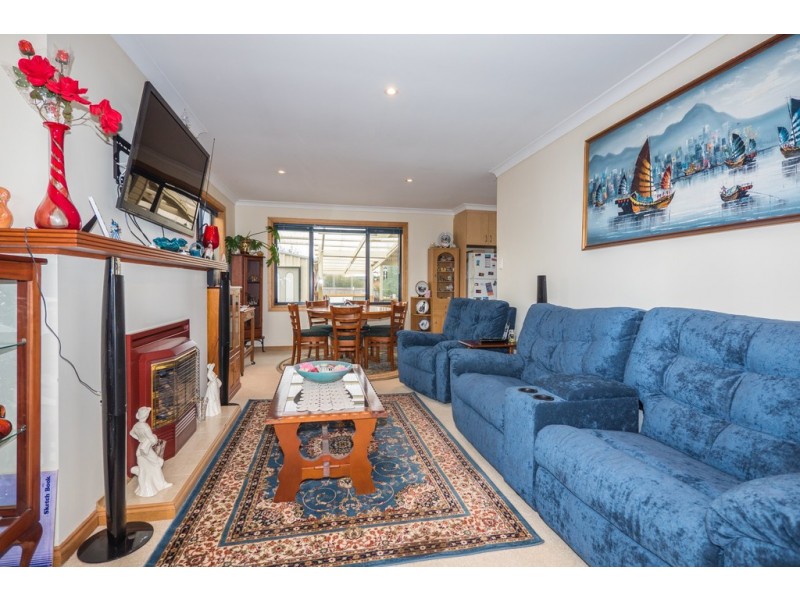 8 Seamew Street, Claremont TAS 7011