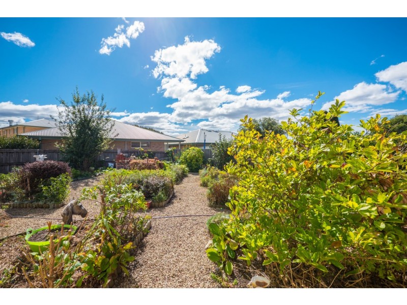 8 Seamew Street, Claremont TAS 7011