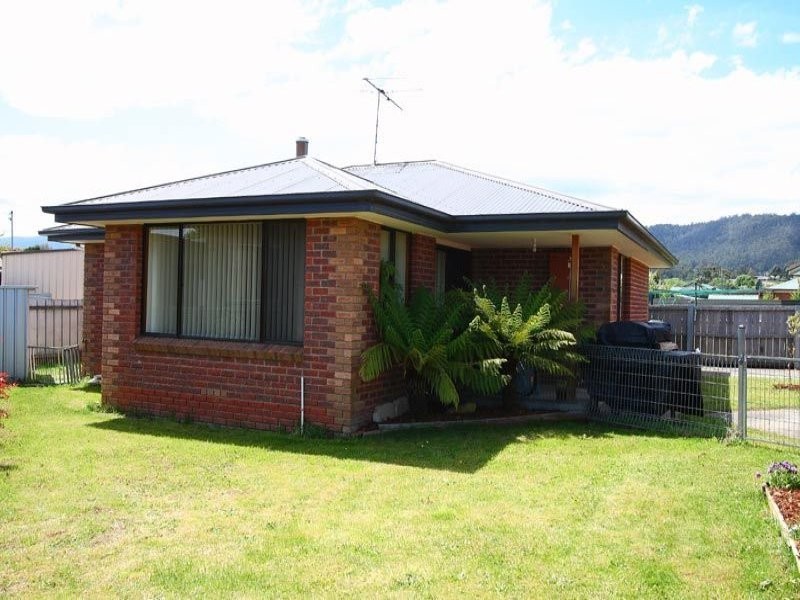 2/8 Acacia Street, Huonville TAS 7109