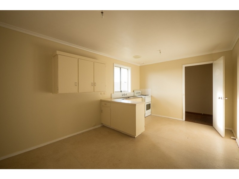 8 Calvert Crescent, Herdsmans Cove TAS 7030