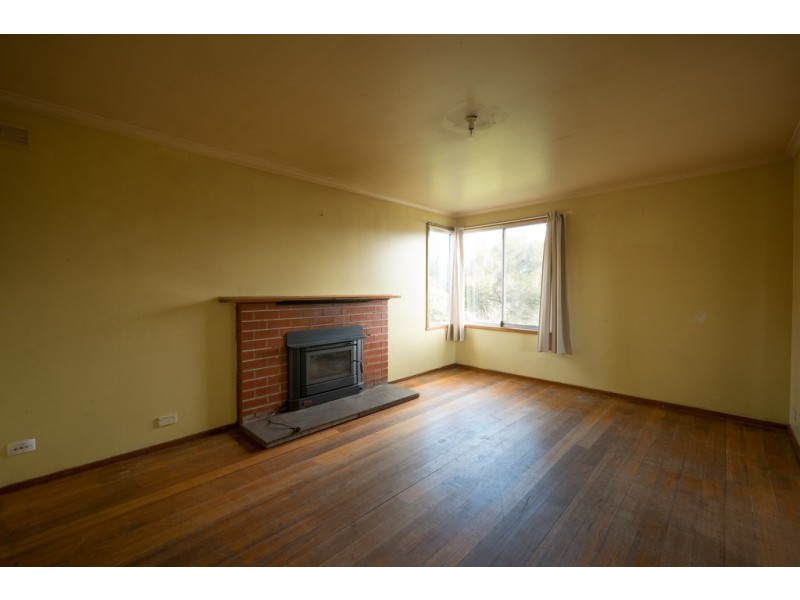 8 Calvert Crescent, Herdsmans Cove TAS 7030