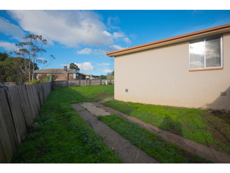 8 Calvert Crescent, Herdsmans Cove TAS 7030