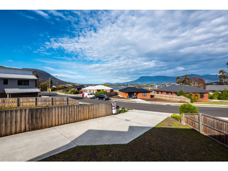 1/69 Churinga Waters Drive, Old Beach TAS 7017