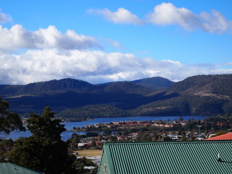 17/3 Russell Road, Claremont TAS 7011