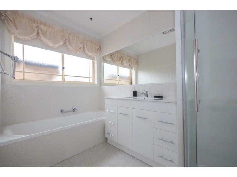 46 Sunshine Road, Austins Ferry TAS 7011