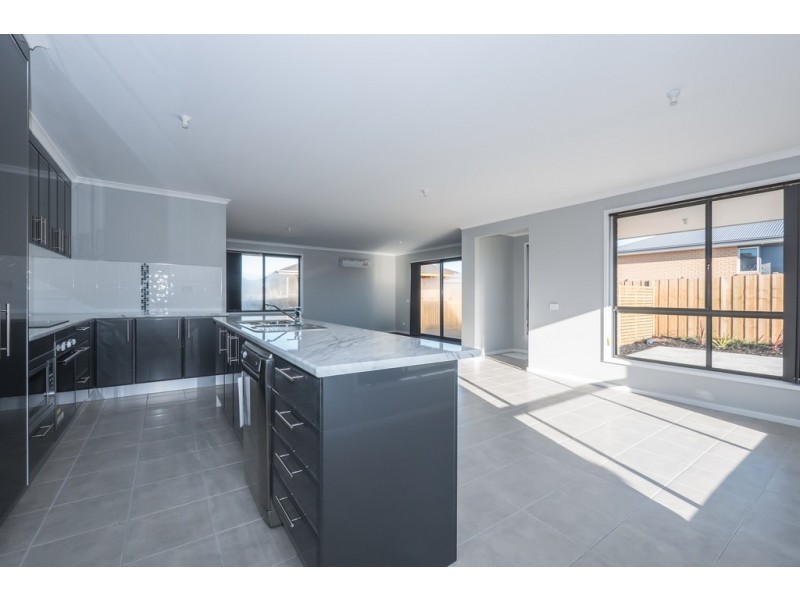 6 Dudley Drive, Brighton TAS 7030