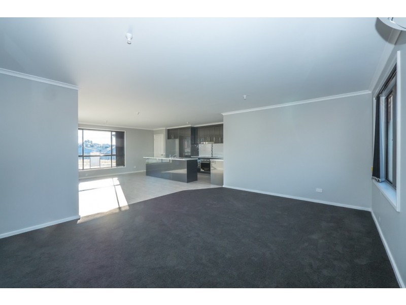 6 Dudley Drive, Brighton TAS 7030