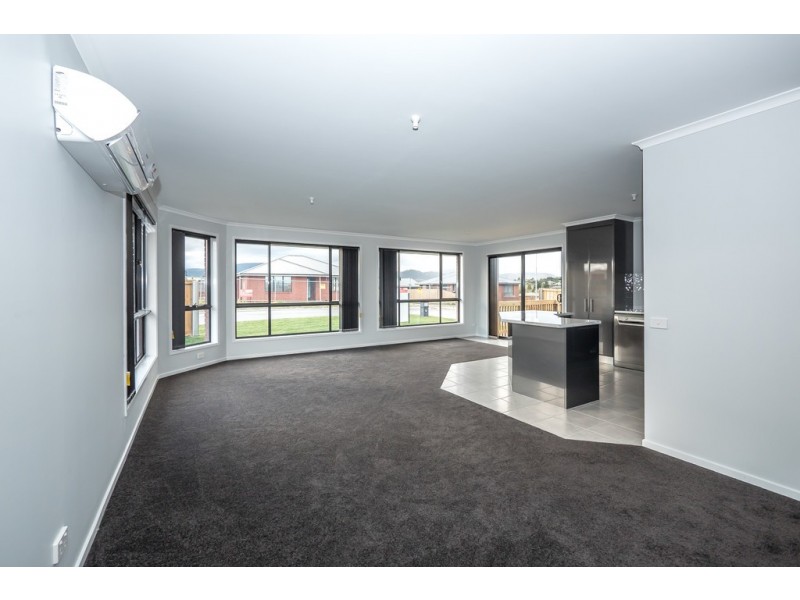 2 Dudley Drive, Brighton TAS 7030