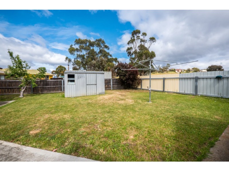 23 Guilford Cresent, Gagebrook TAS 7030