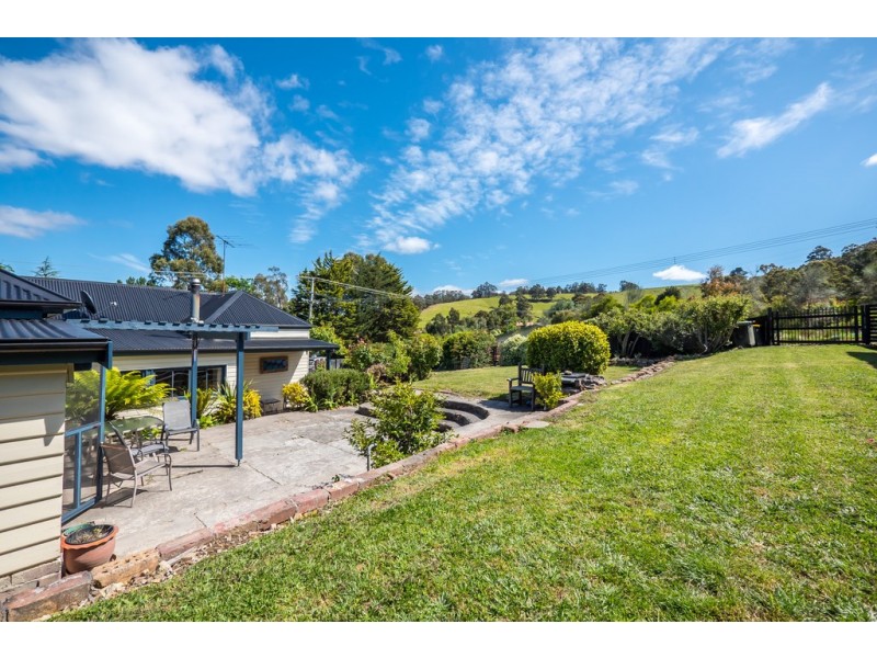 2 Hall Road, Collinsvale TAS 7012