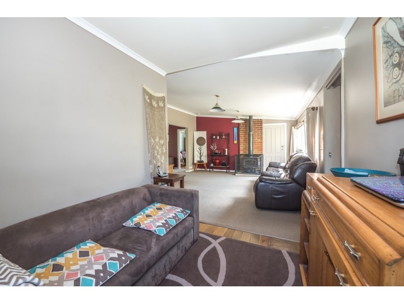 2 Hall Road, Collinsvale TAS 7012