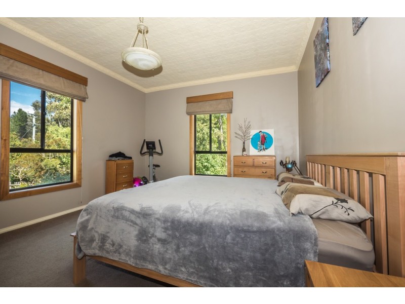 2 Hall Road, Collinsvale TAS 7012