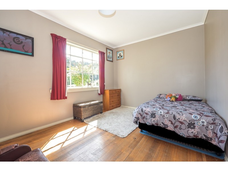 2 Hall Road, Collinsvale TAS 7012