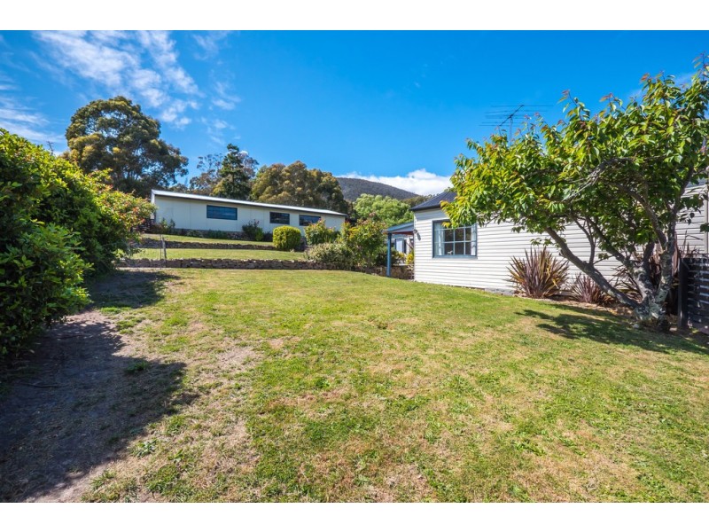 2 Hall Road, Collinsvale TAS 7012