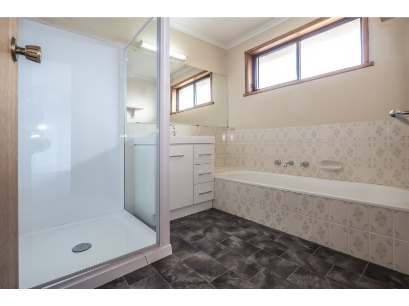 1/1 Simpson Place, Rosetta TAS 7010